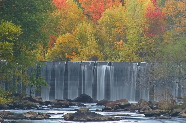 Rolling Dam and fall colors of Blackstone Gorge.