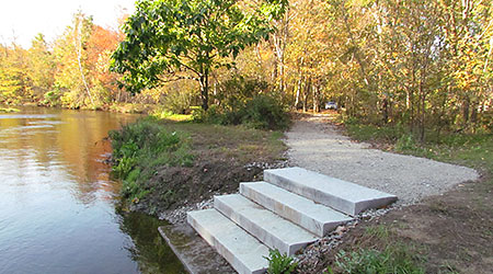 The new path and steps down to the river, built in the fall of 2011